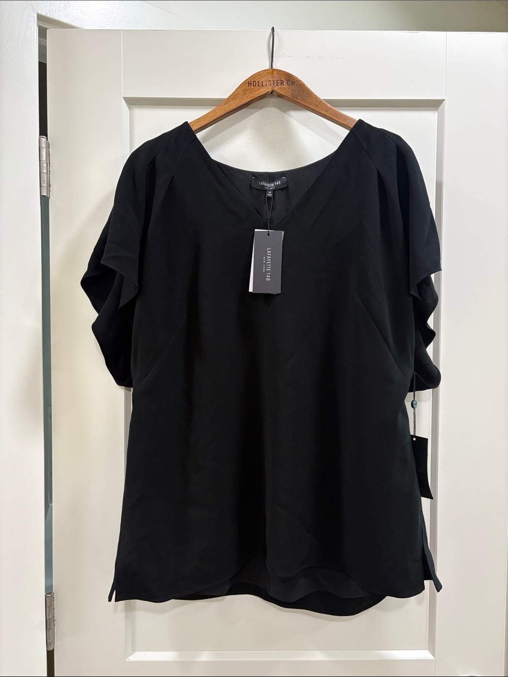 Layfayette 148 Black Lined Soft Flutter Sleeve V Neck Top—GORGEOUS! Lagenlook-14